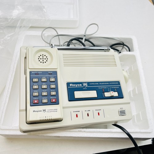 Royce pocket phone - pocket,